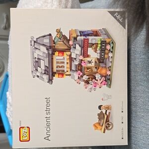 NIB Loz (Lego) style Ancient Street #1742 building set.